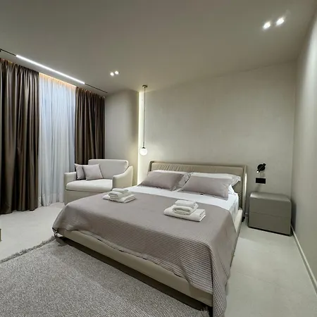 Dani Deluxe Vlora