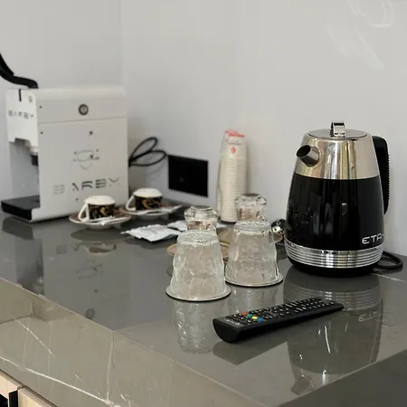 Dani Deluxe Hotel *