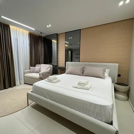 Dani Deluxe * Vlorë